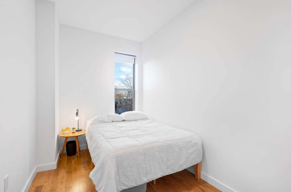 Private Bedroom near hospital in 340 Clifton Pl - Photo 2