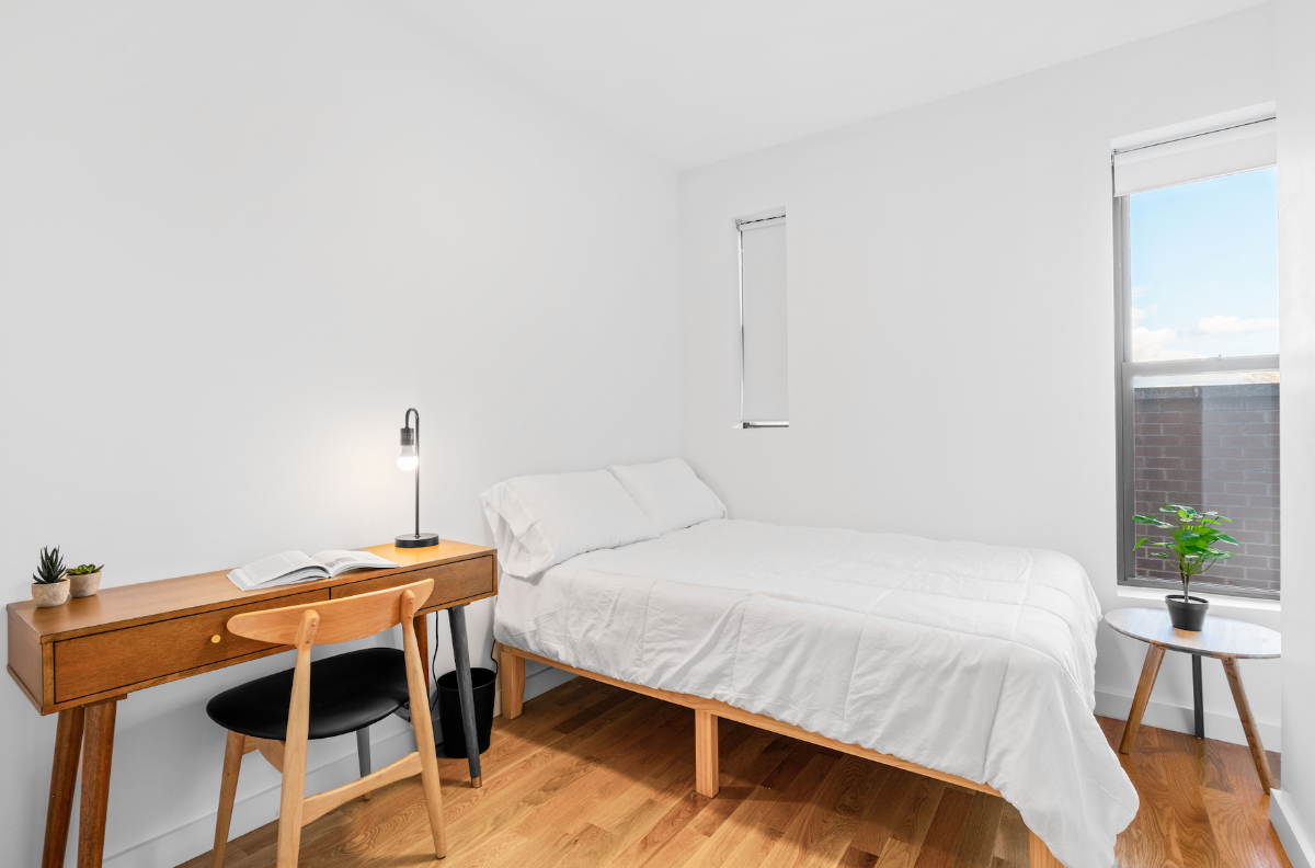 Private Bedroom near hospital in 340 Clifton Pl - Photo 3