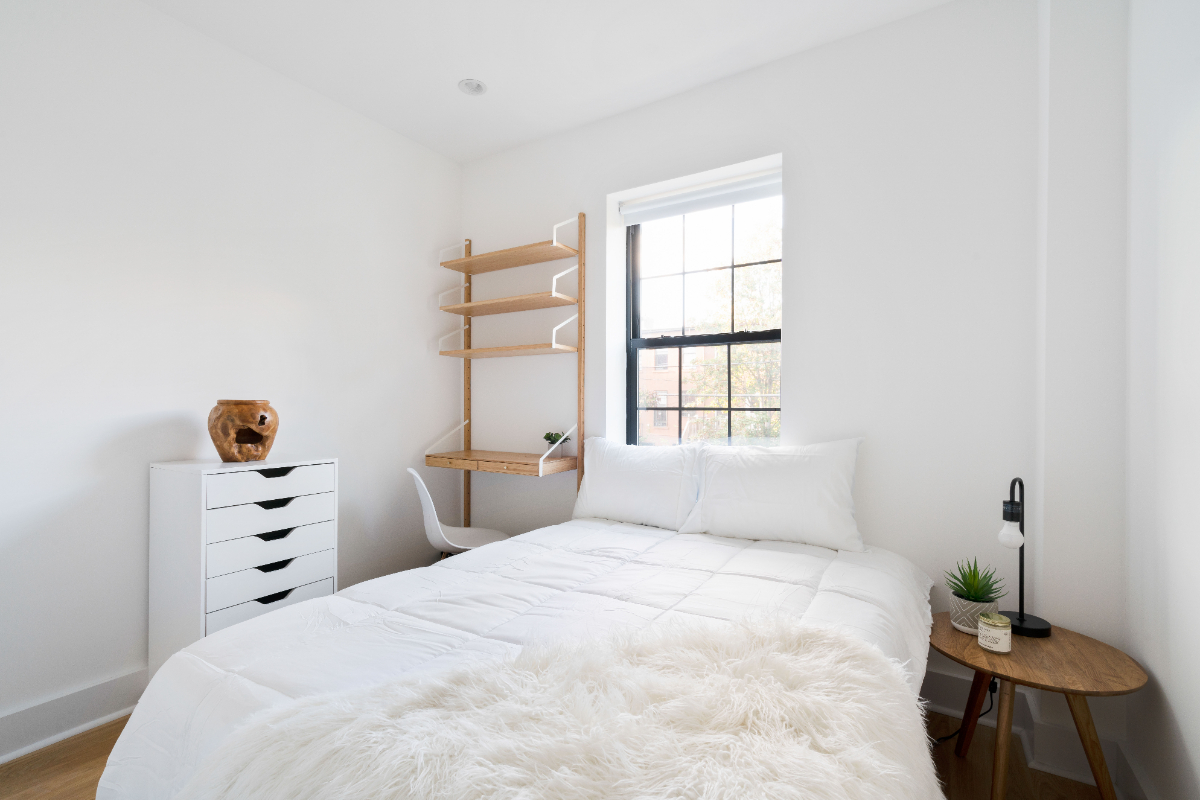 Private Bedroom near hospital in 647 Greene - Photo 1
