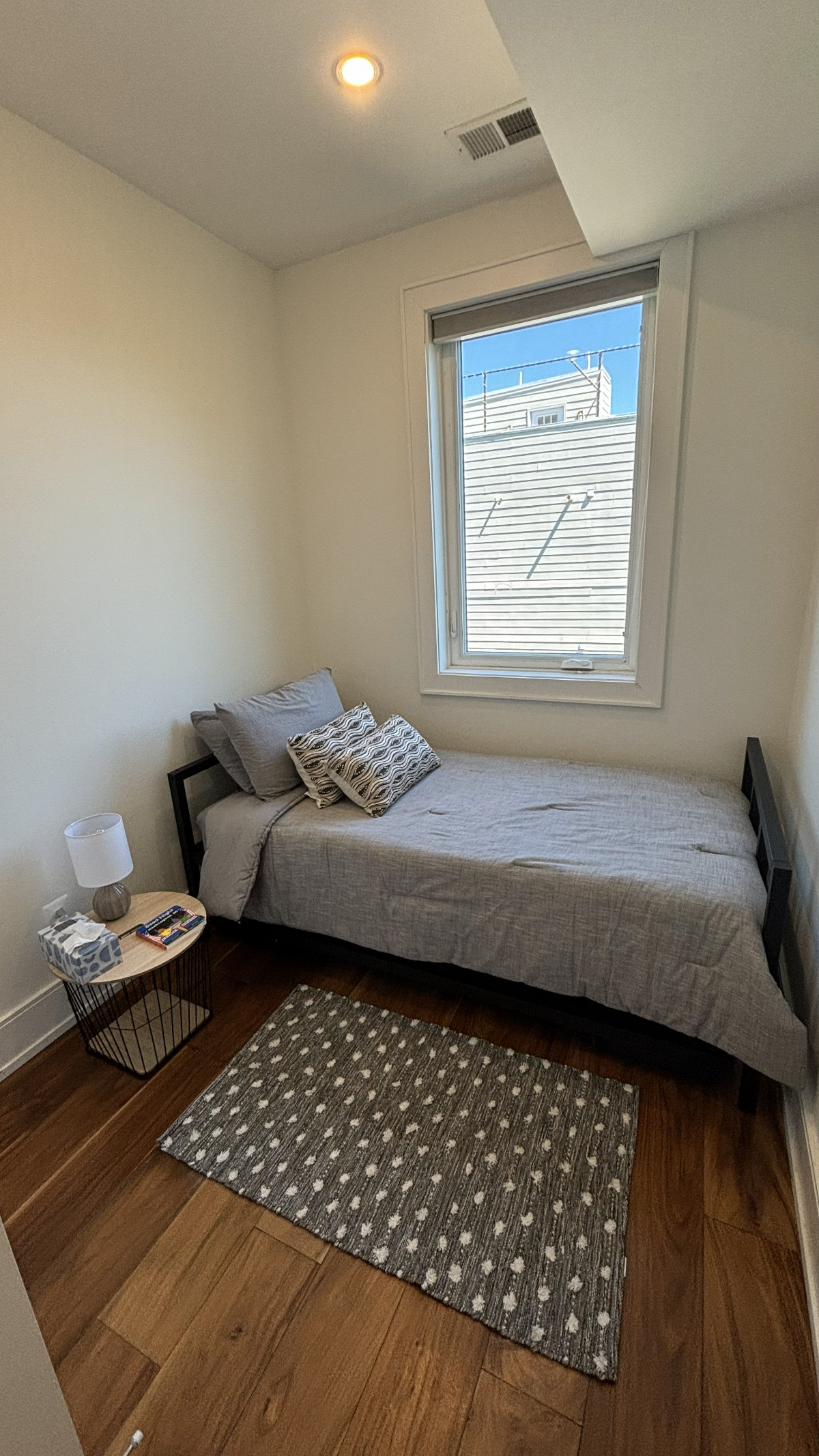 Modern 2BR 2BA Apt on H St NE - Photo 9