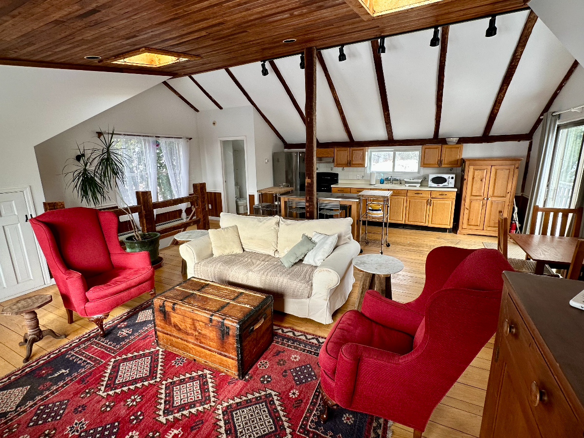Rhinebeck Country Cottage with great views - Photo 2