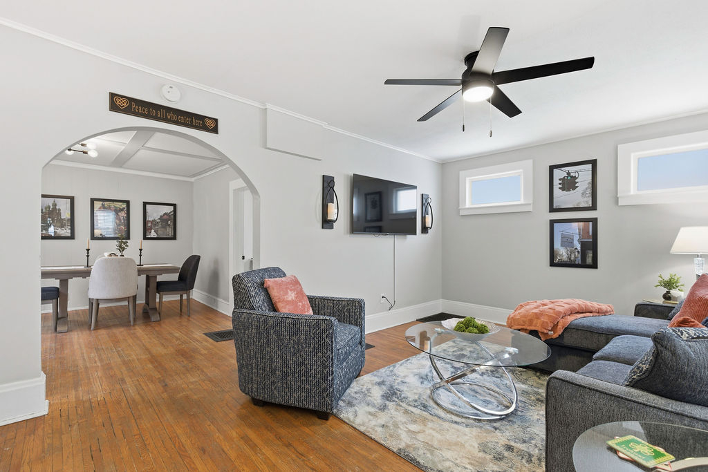 219 Emerson Avenue (Tipp Hill) - Short Term Rental - 2 Bed and 1 Bath - Fully Furnished Apartment - Photo 3