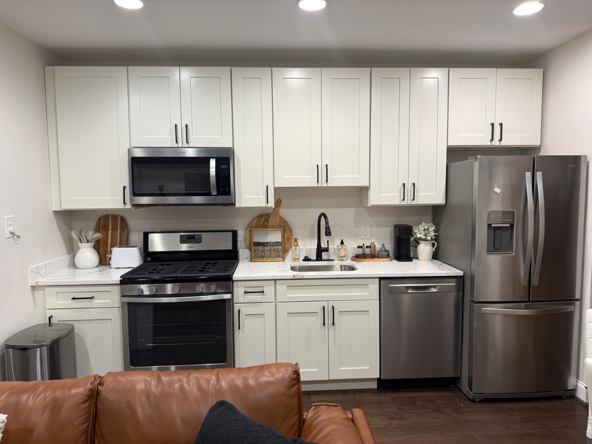 Cozy DC Condo Minutes Away from Historic Neighborhoods - Photo 8