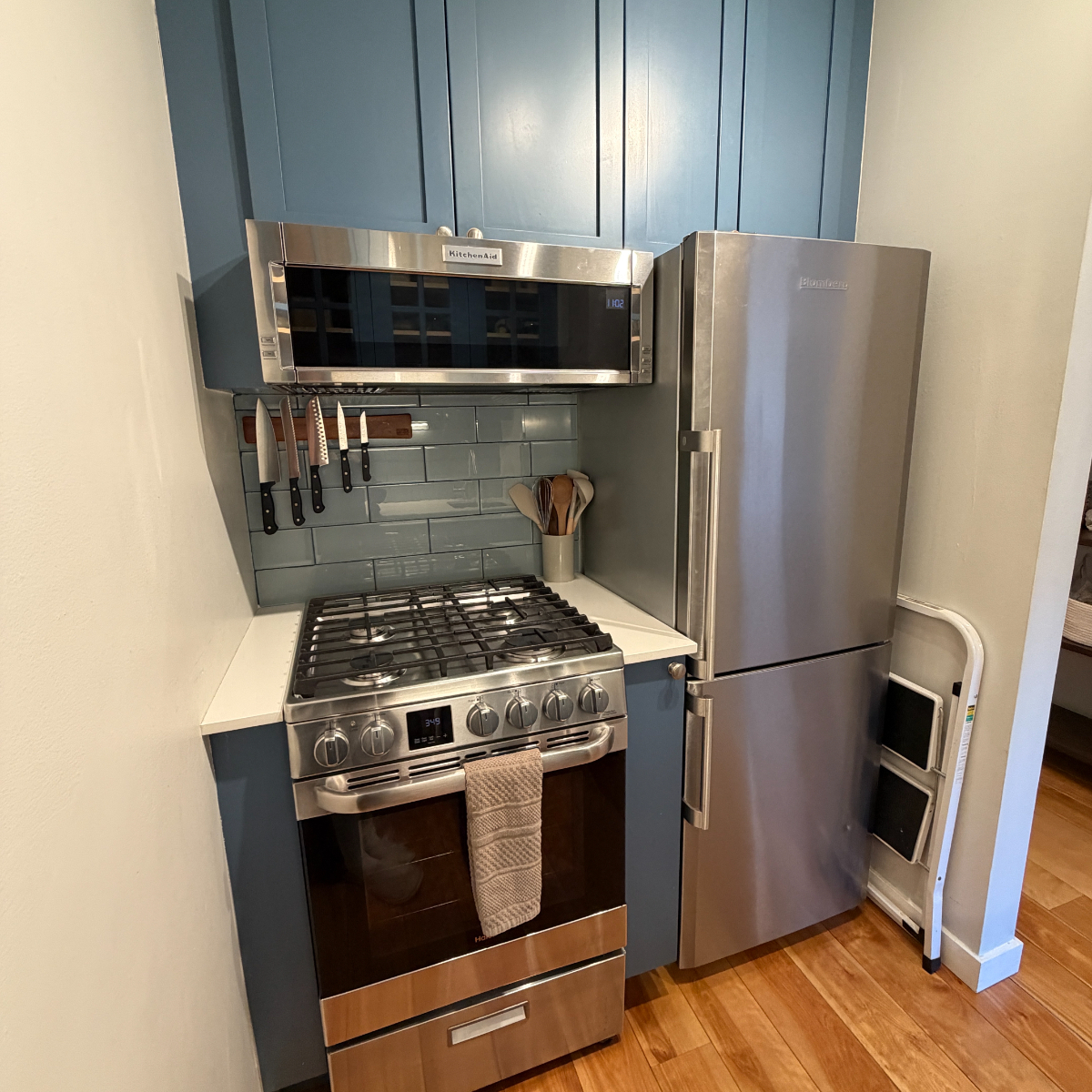 Doorman Building Fully Furnished Hells Kitchen Studio - Photo 6