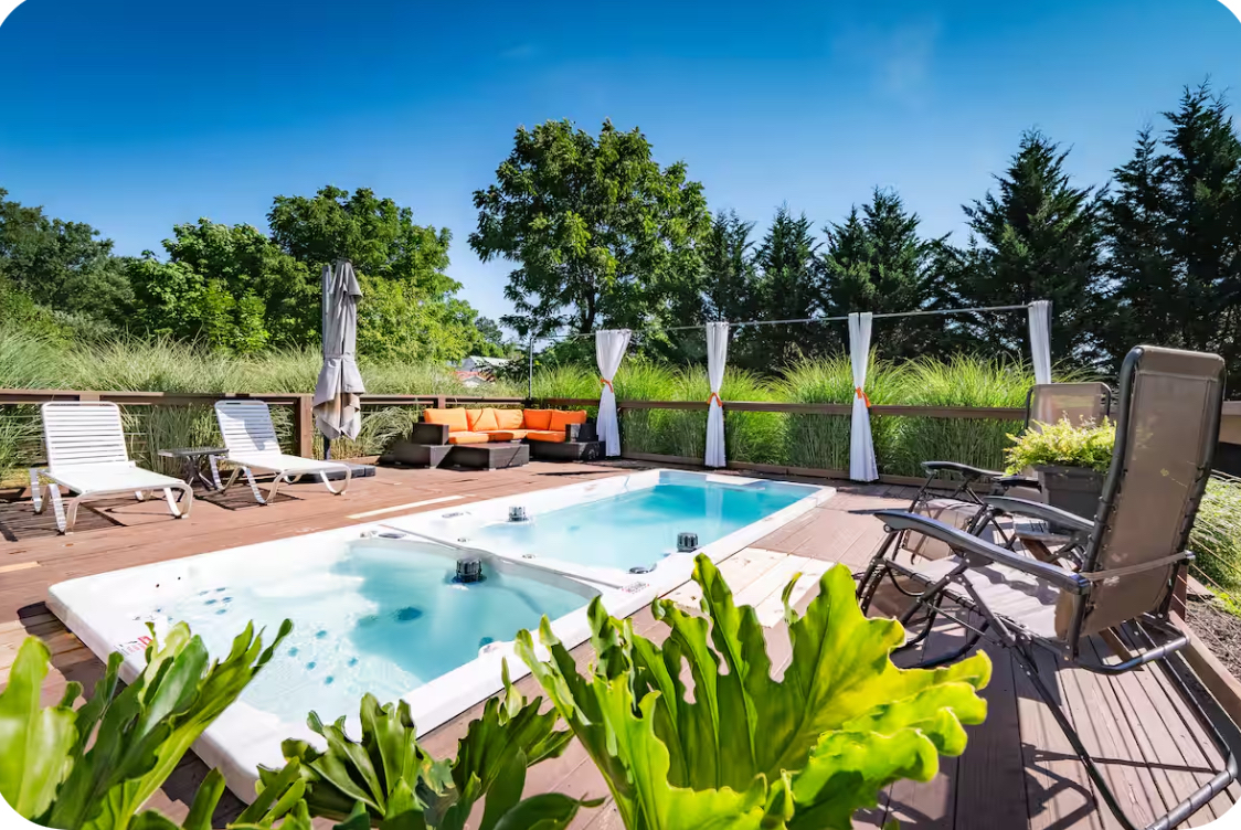 The Lilypad-Pool & Hottub and Walk to Downtown - Photo 1