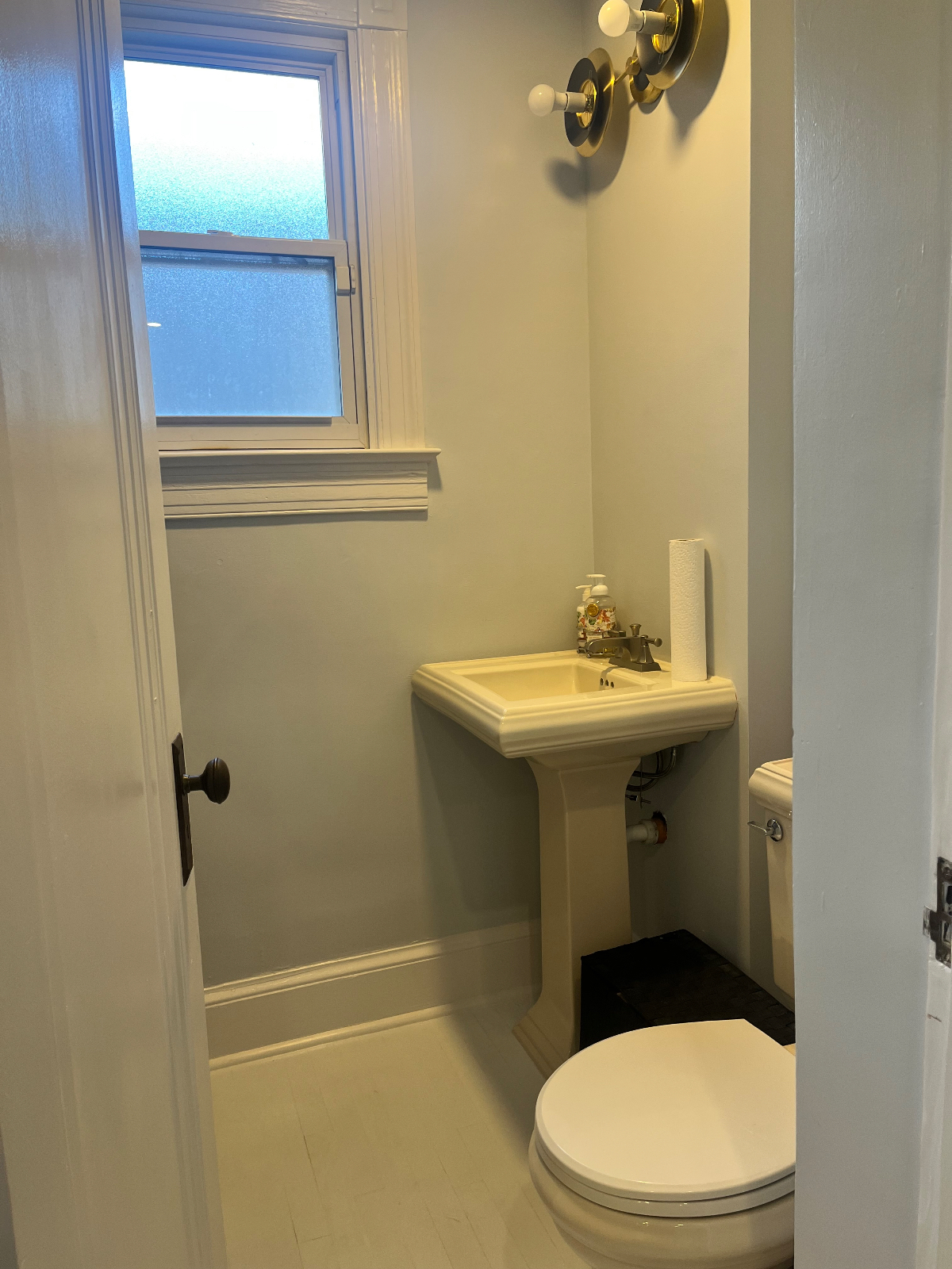 Private Room in 3BR Home - Photo 7
