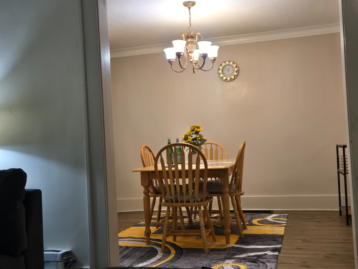 Brooks Ave 1 single bedrooms 1.5 miles from from Strong Memorial/ Shared bathroom with traveling Nur - Photo 4