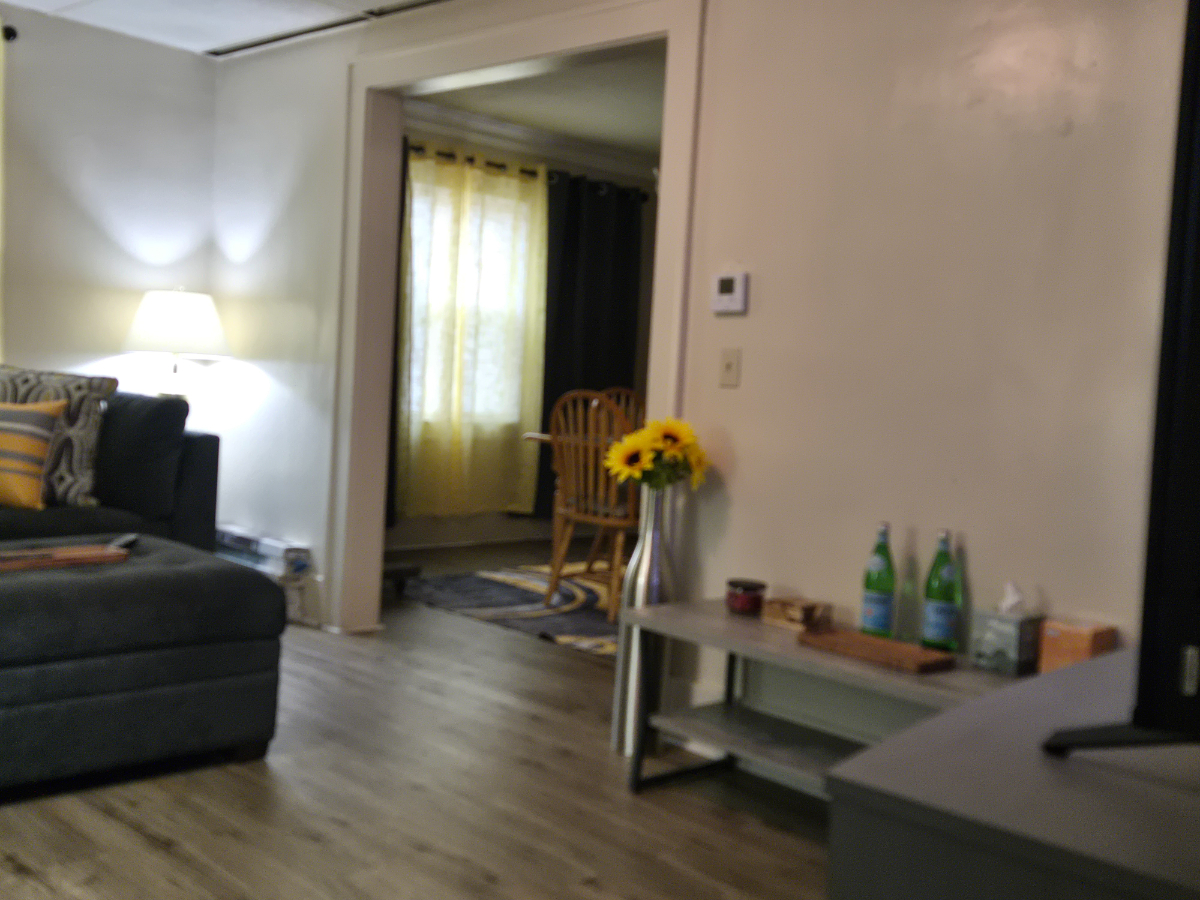 Brooks Ave 1 single bedrooms 1.5 miles from from Strong Memorial/ Shared bathroom with traveling Nur - Photo 7