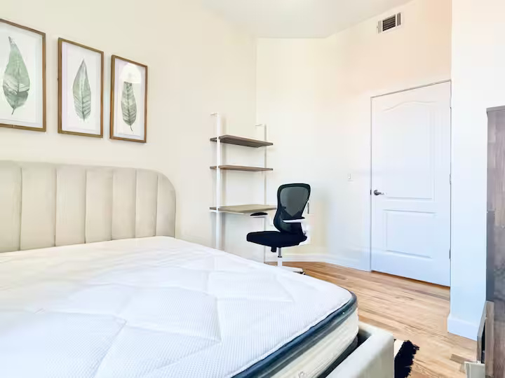 HDTV room by Prospect Park w/ rooftop, 199 - Photo 2