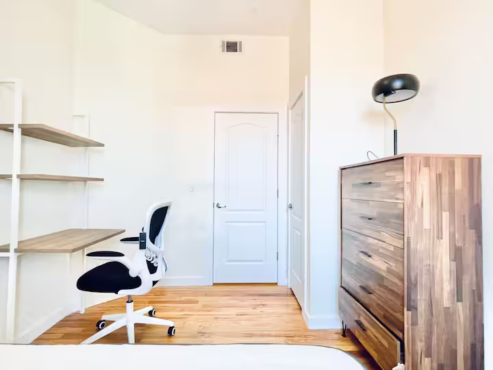 HDTV room by Prospect Park w/ rooftop, 199 - Photo 3