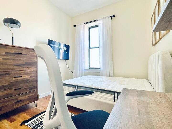 HDTV room by Prospect Park w/ rooftop, 199 - Photo 4