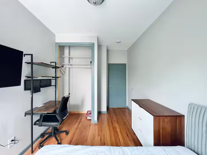 Bedstuy Large HDTV Room, 25 min to Manhattan, 353 - Photo 1