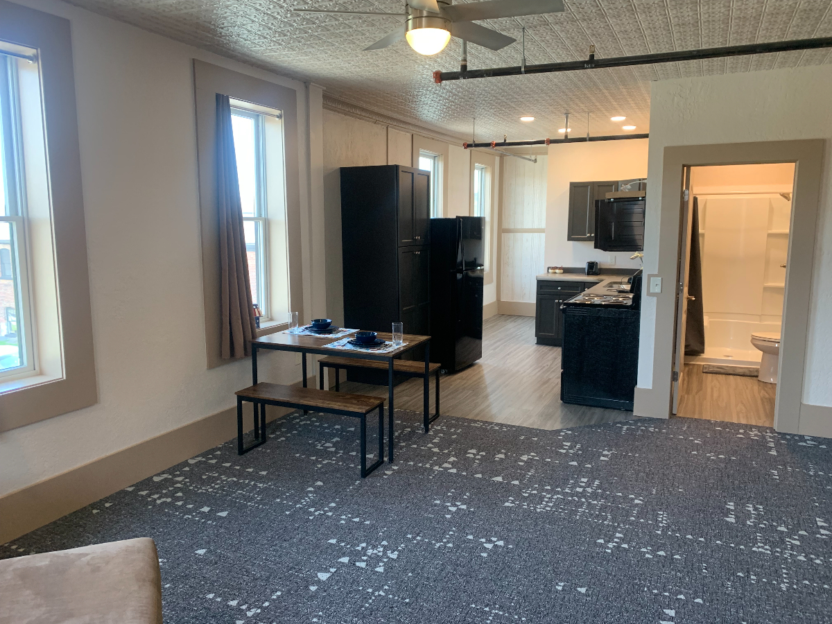 Furnished Downtown Historic Loft - Photo 2