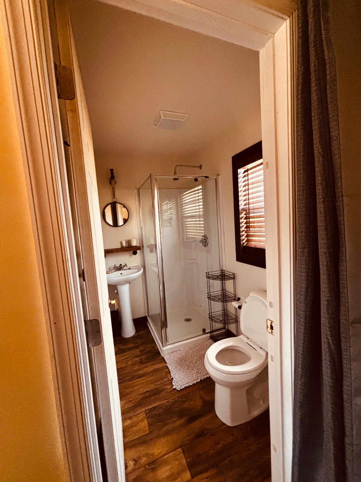 Quiet Country Cottage Studio - Photo 4