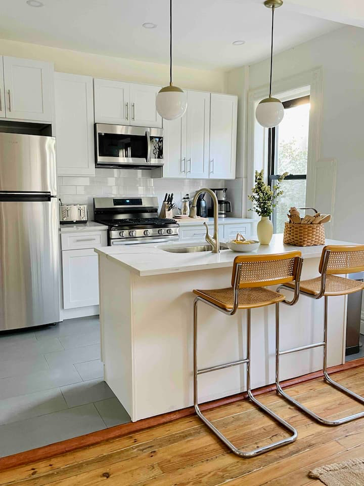 Quiet Furnished Brooklyn Guest Suite/ Sleeps 5/ Medical Professionals - Photo 3