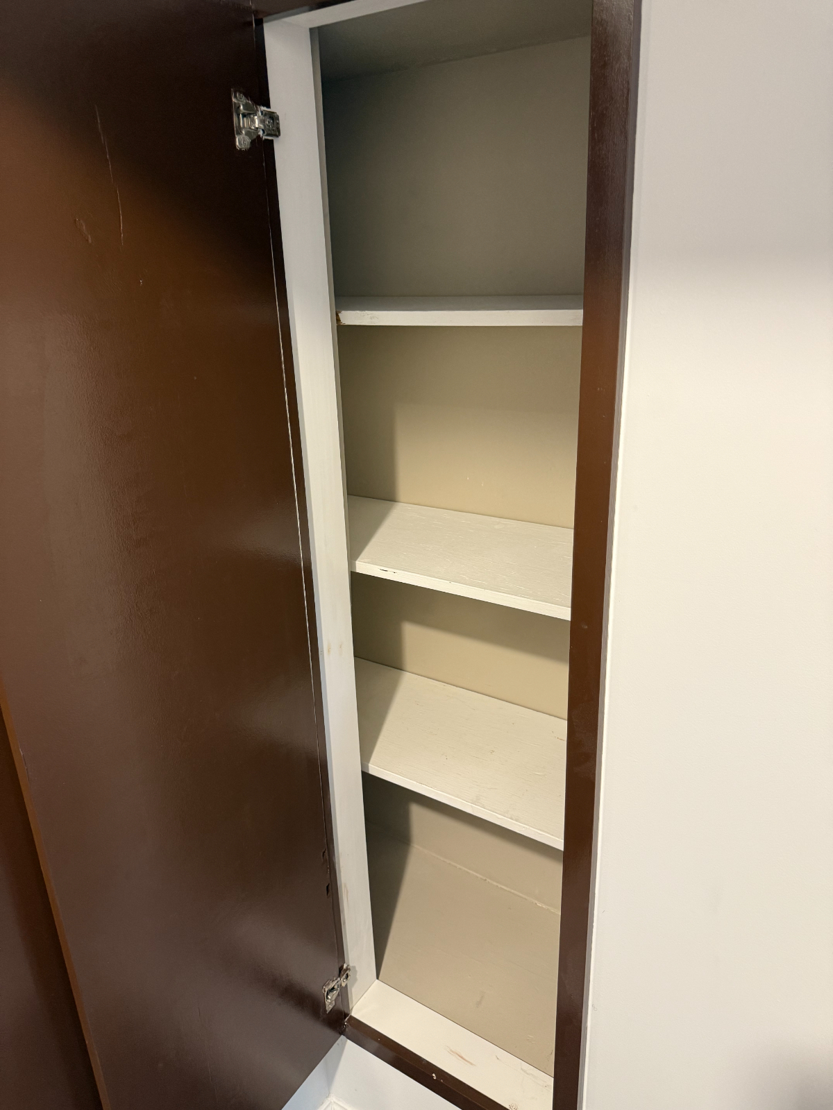 Comfortable Mid-Term Studio With Easy Commute And Utilities Included - Photo 8
