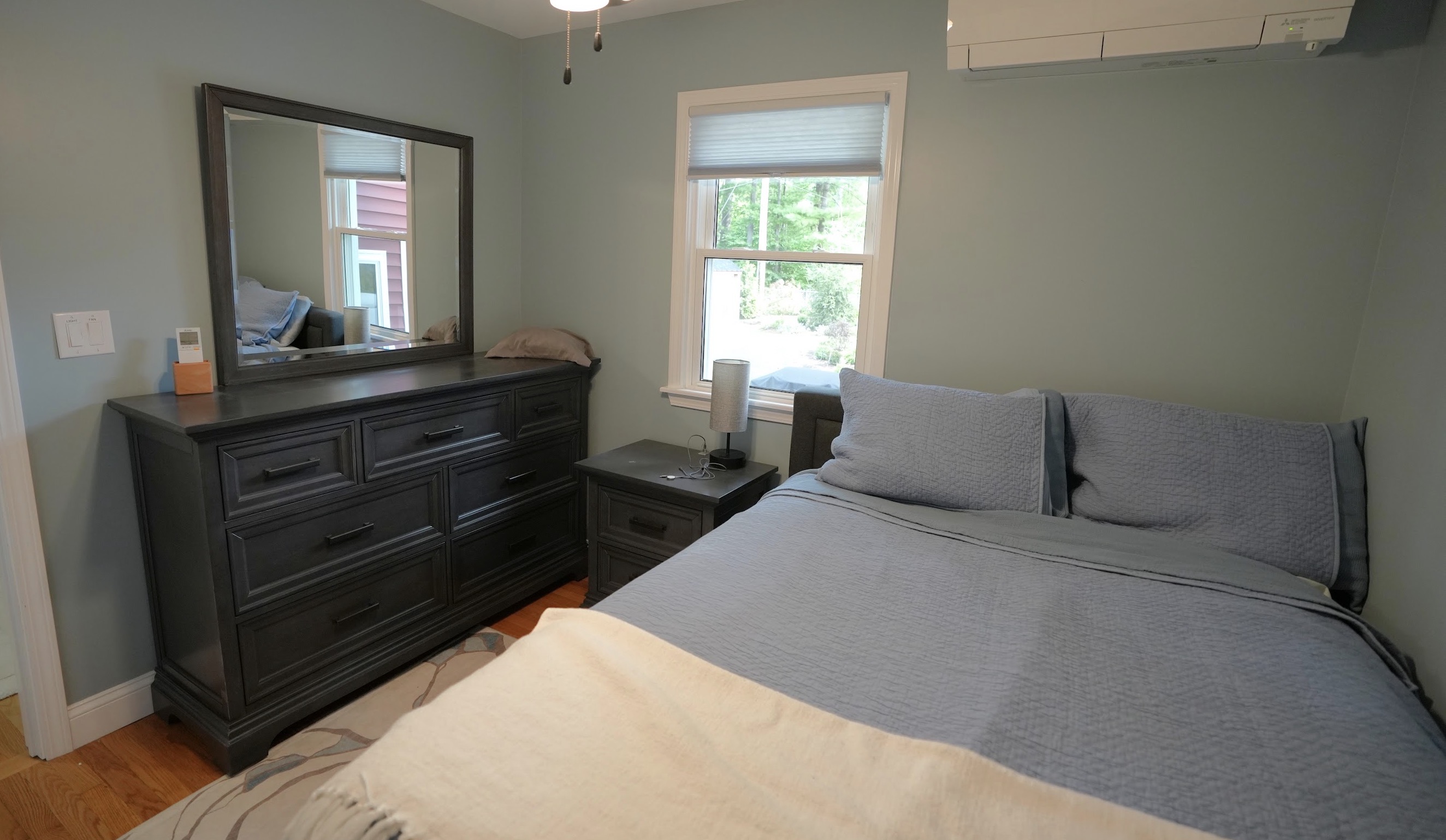 BEAUTIFUL 3BR 2BATHROOM HOME -All 3 ROOMS /ENTIRE HOME AVAILABLE - Photo 10