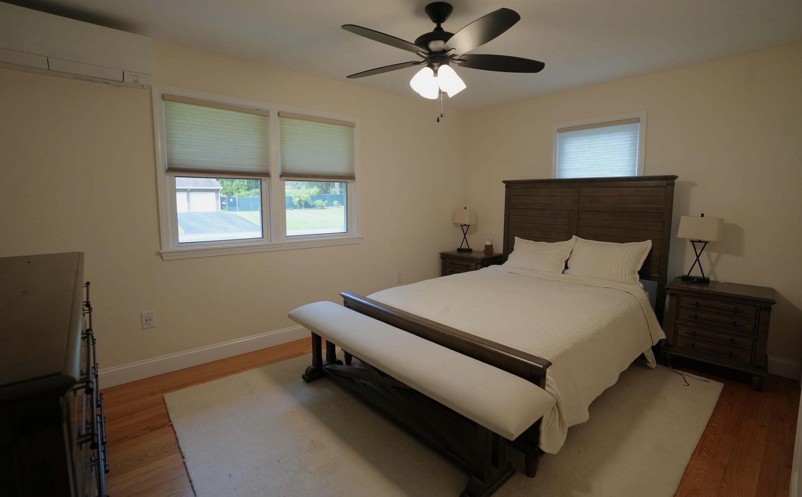 BEAUTIFUL 3BR 2BATHROOM HOME -All 3 ROOMS /ENTIRE HOME AVAILABLE - Photo 9