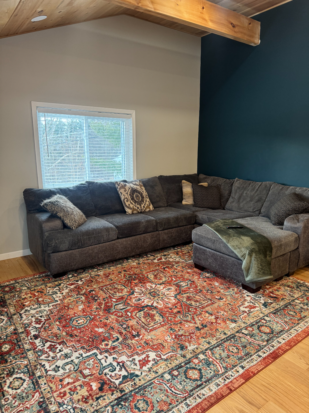 Spacious Furnished Retreat On Five Private Acres With Modern Comforts - Photo 3