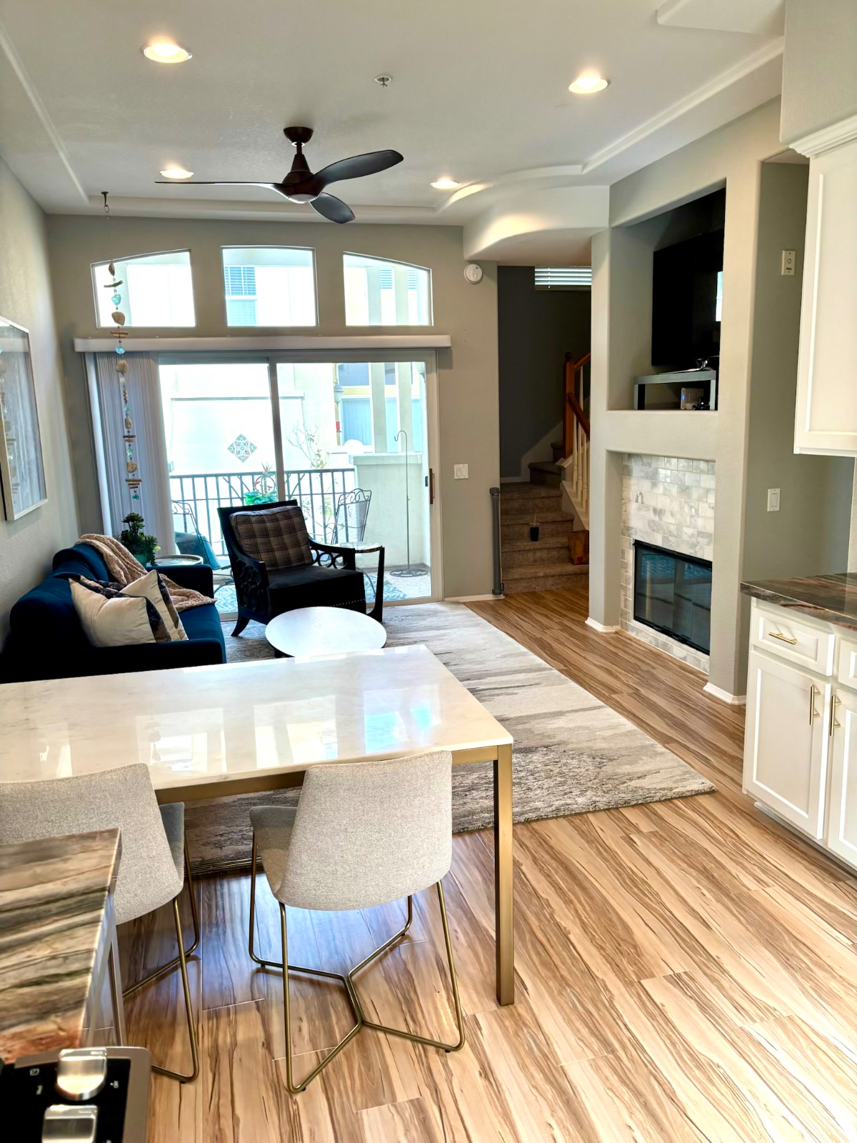 Coastal, WalkableTownhome in Sunny San Diego - Photo 6