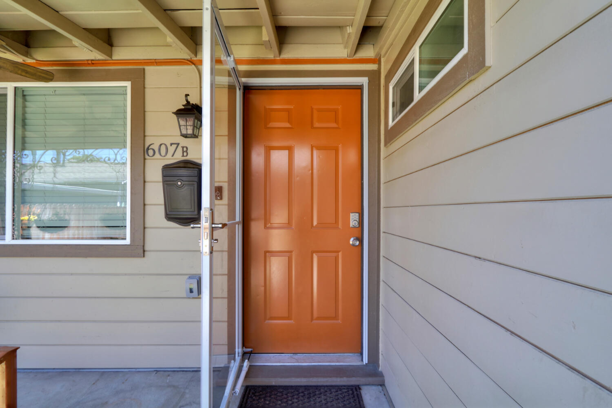 2 Bedroom Guest House With Hot Tub, Yard , Walk to Ballpark and Downtown Sacramento - Photo 5