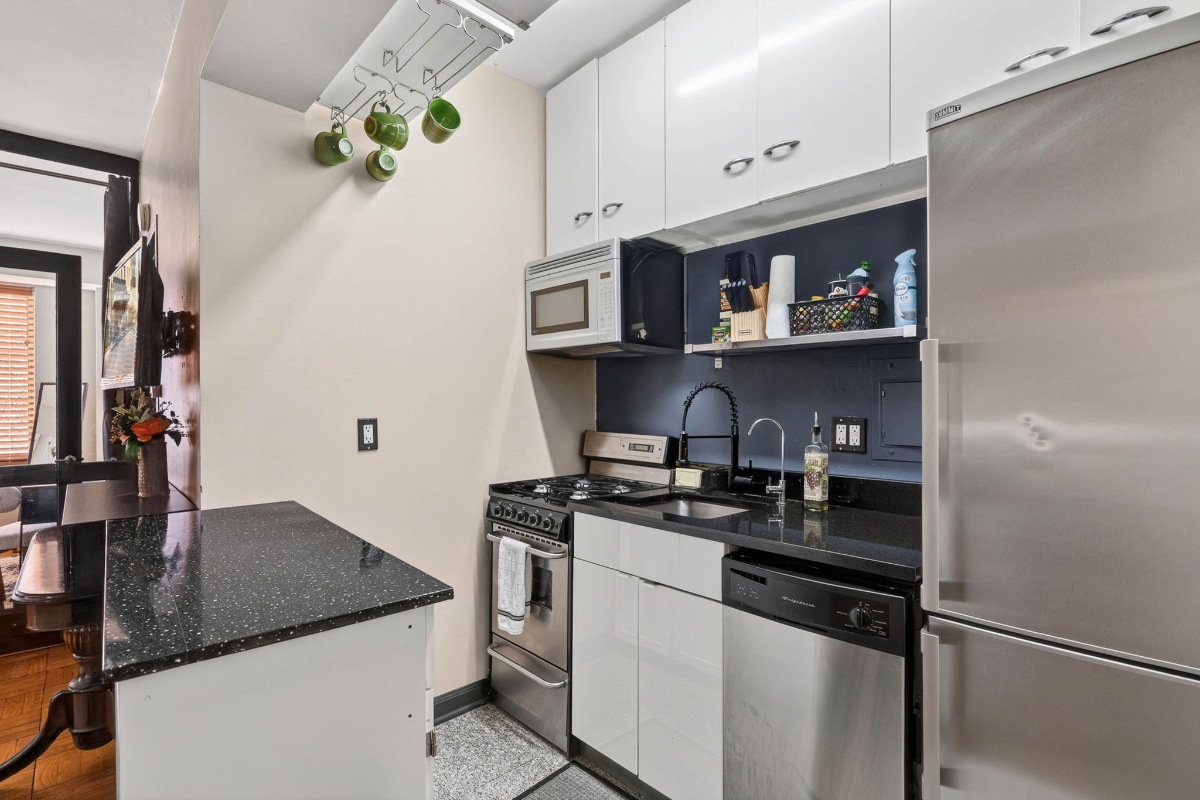 Entire Apartment Near Dupont Circle - Photo 2