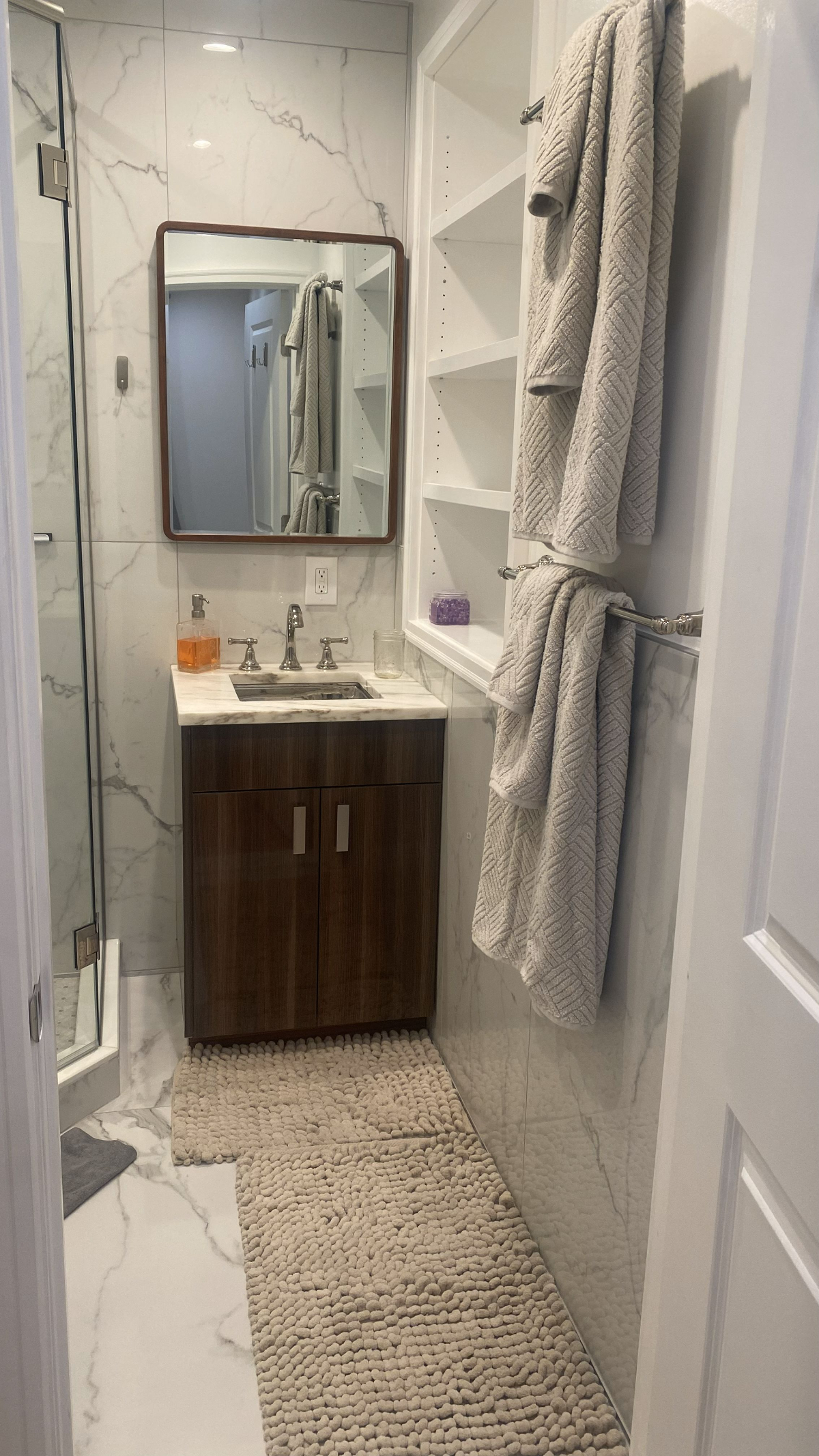 Modern Elegance Meets Ultimate Convenience  - Stunning New 1BR Apartment - Photo 7
