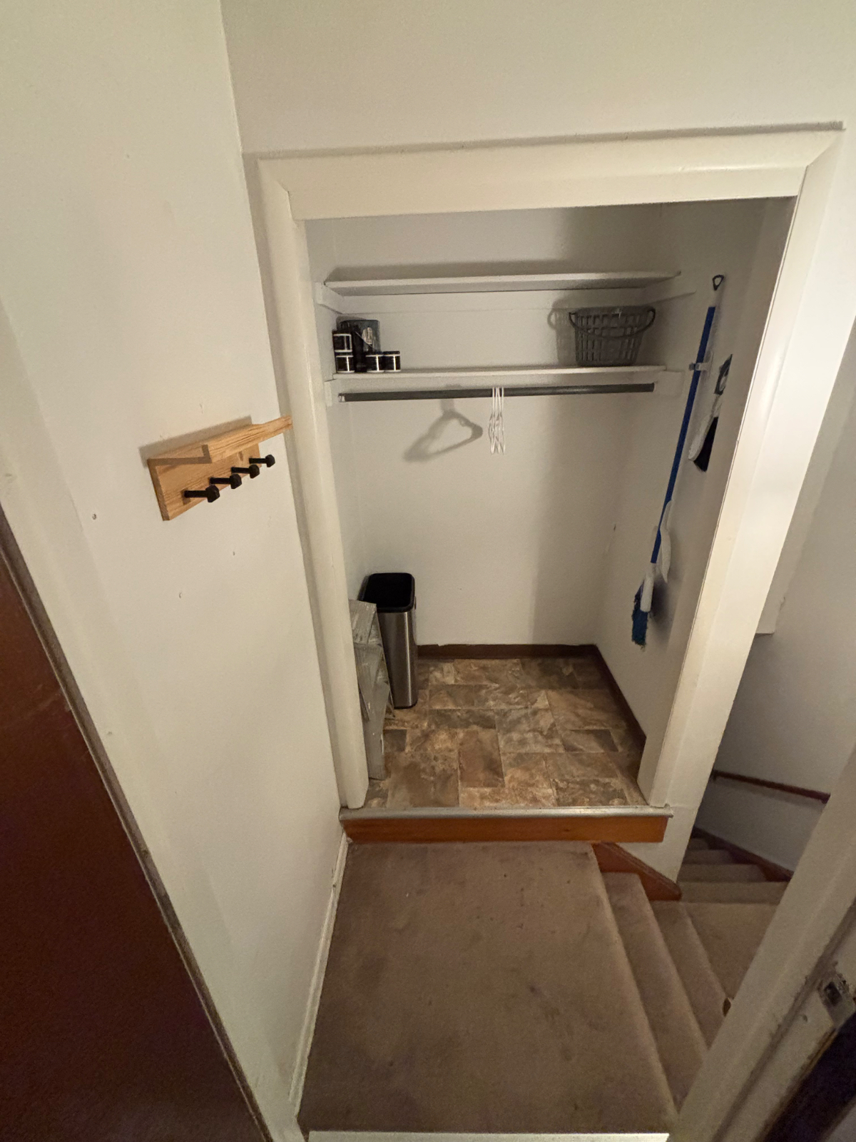 Spacious, private 1.5 BR unit near hospitals - Photo 11