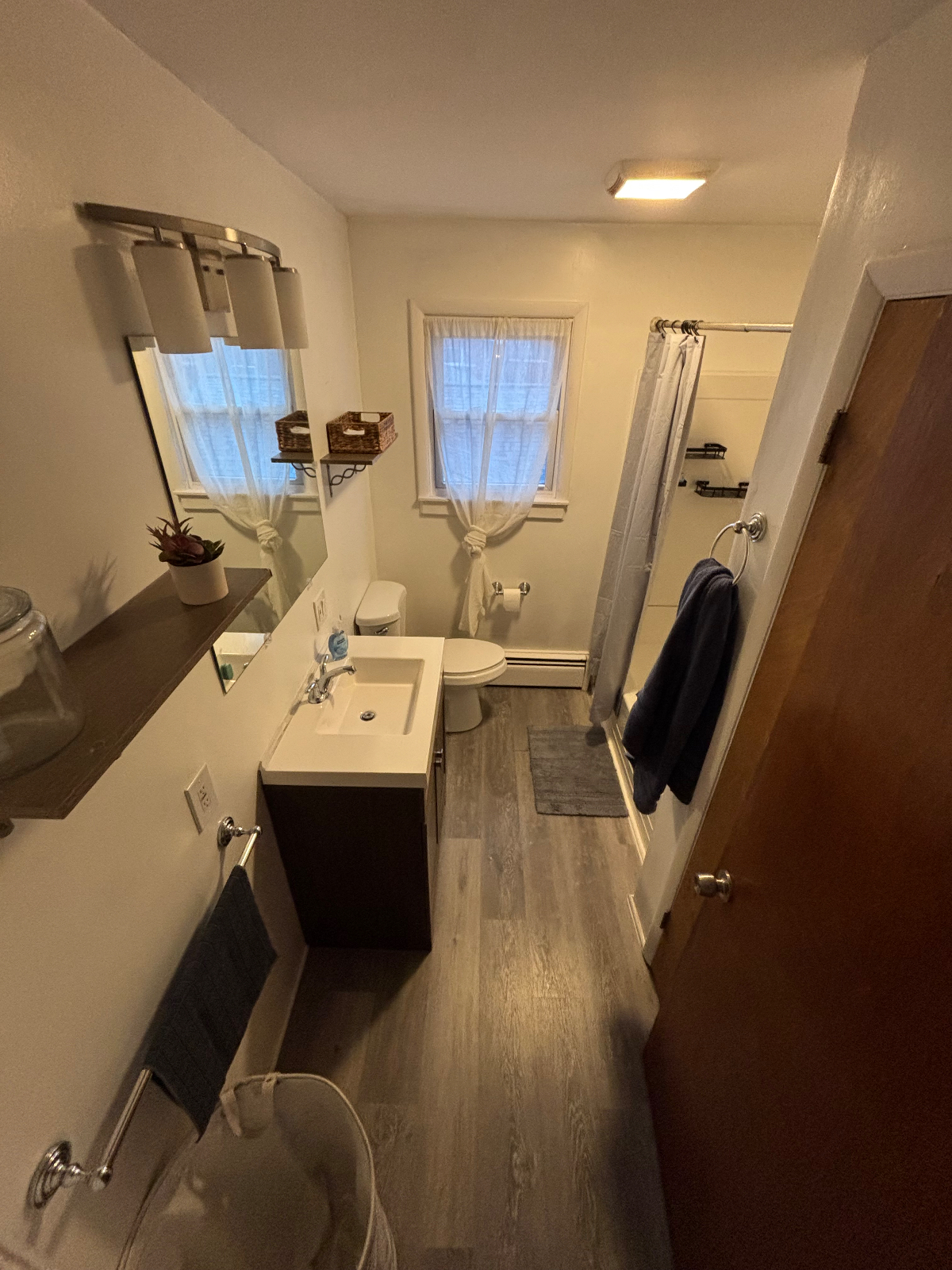 Spacious, private 1.5 BR unit near hospitals - Photo 4