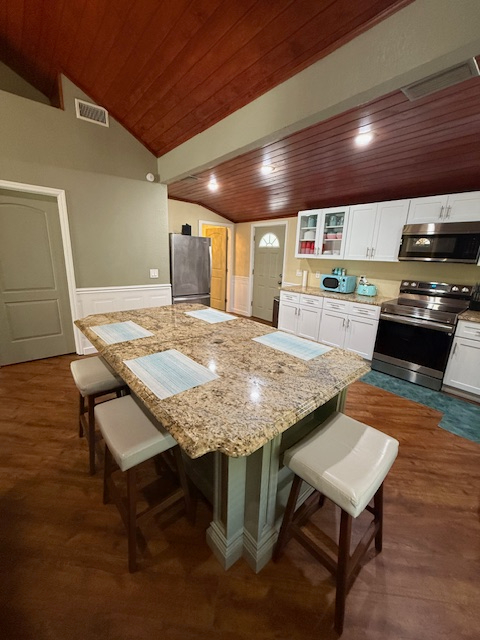 Comfortable 1BR House Near Hospitals And Downtown New Port Richey - Photo 7
