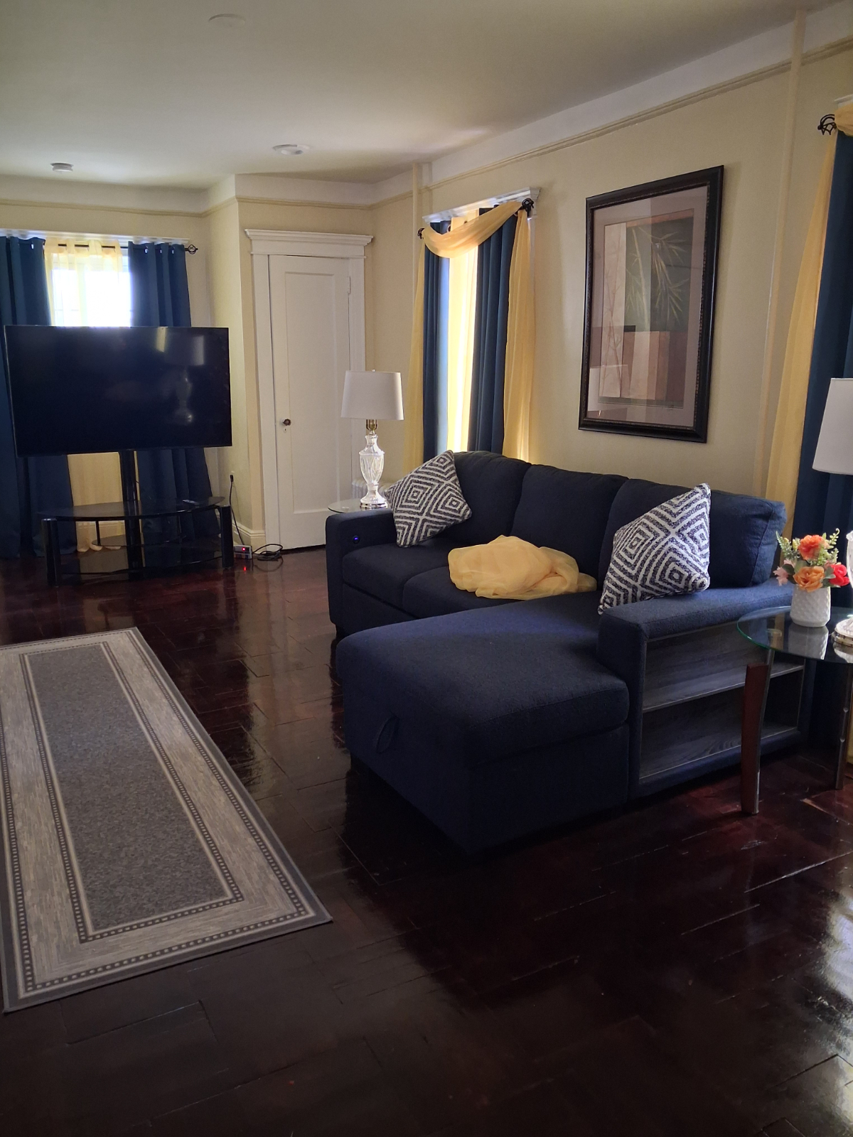 Cozy & Spacious 3-Bedroom Home - Fully Furnished with Patio, Parking & Wi-Fi - Photo 9