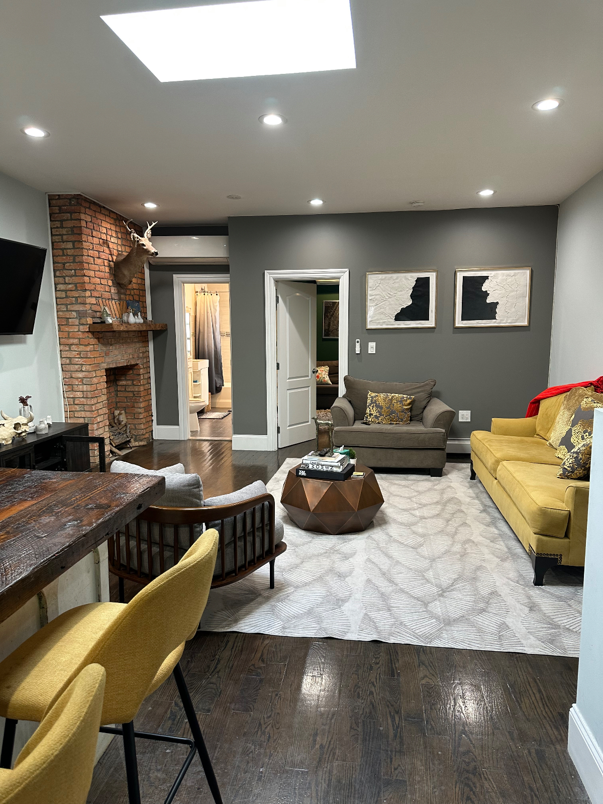 Two-Bedroom Apartment with Garden Access Near Broadway Junction - Photo 5