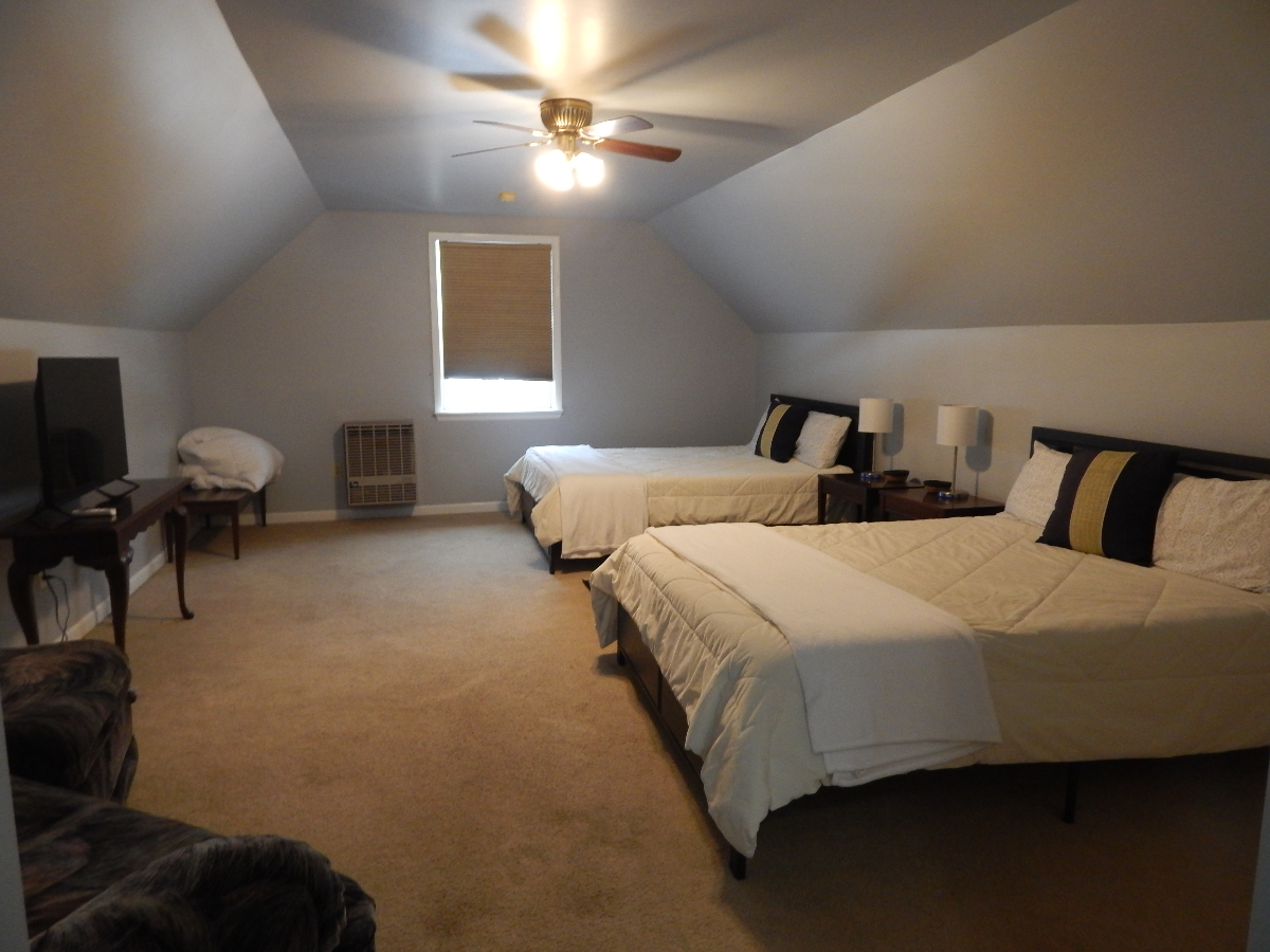 cozy home rental - Photo 11