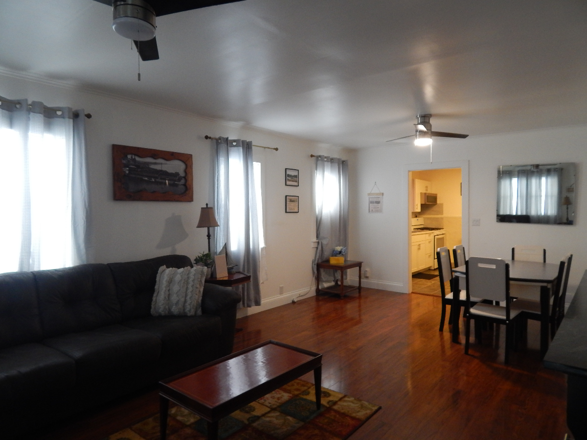 cozy home rental - Photo 12