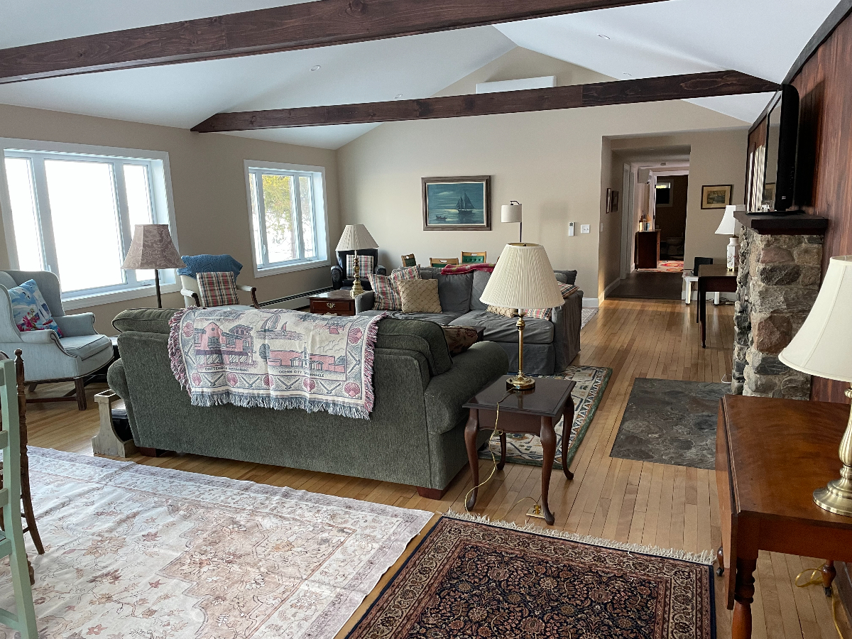 3 Bedroom Lakefront Home - Photo 1
