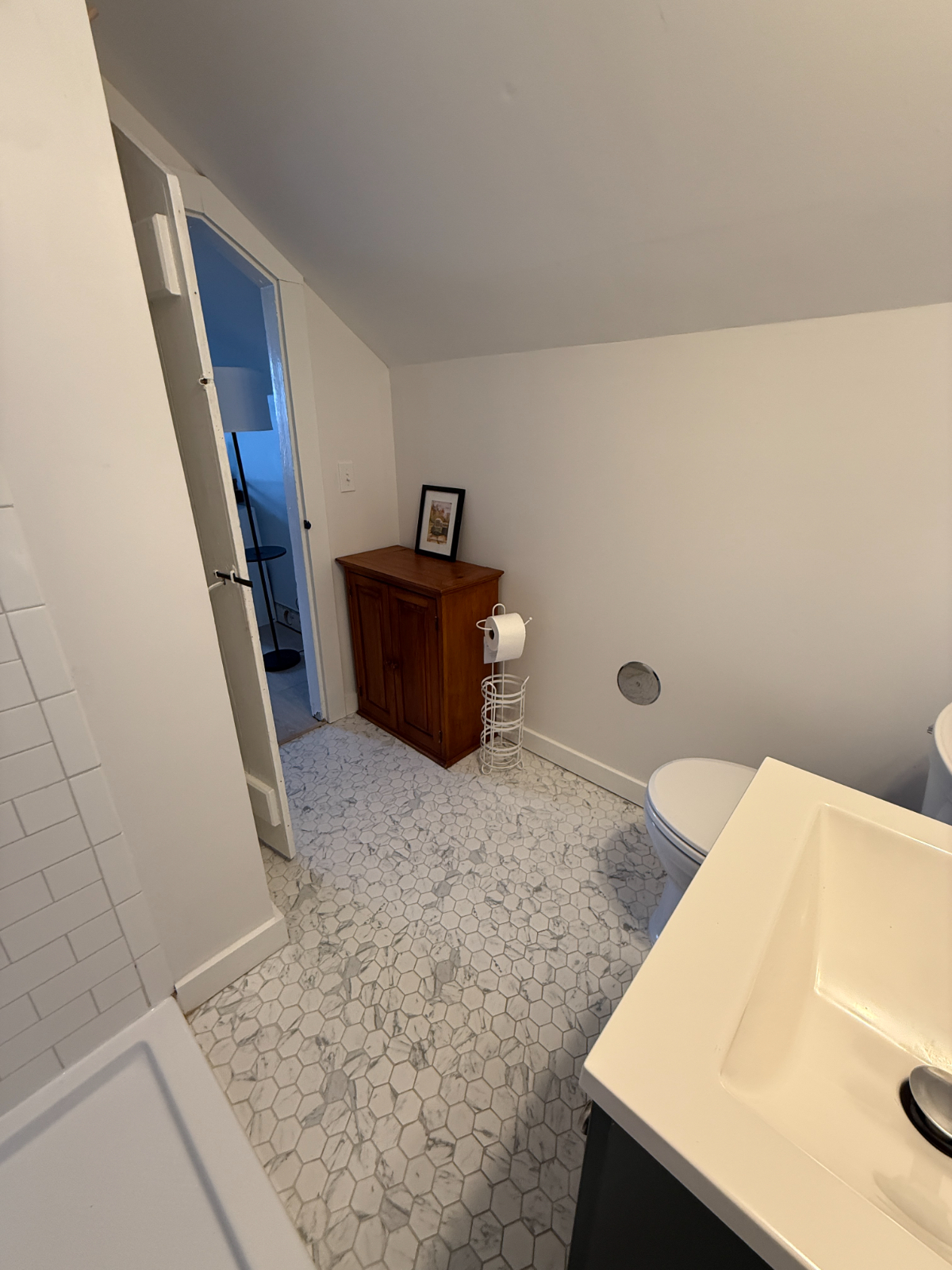 Utilities Included in a Cozy Winooski 1 Bedroom - Photo 8