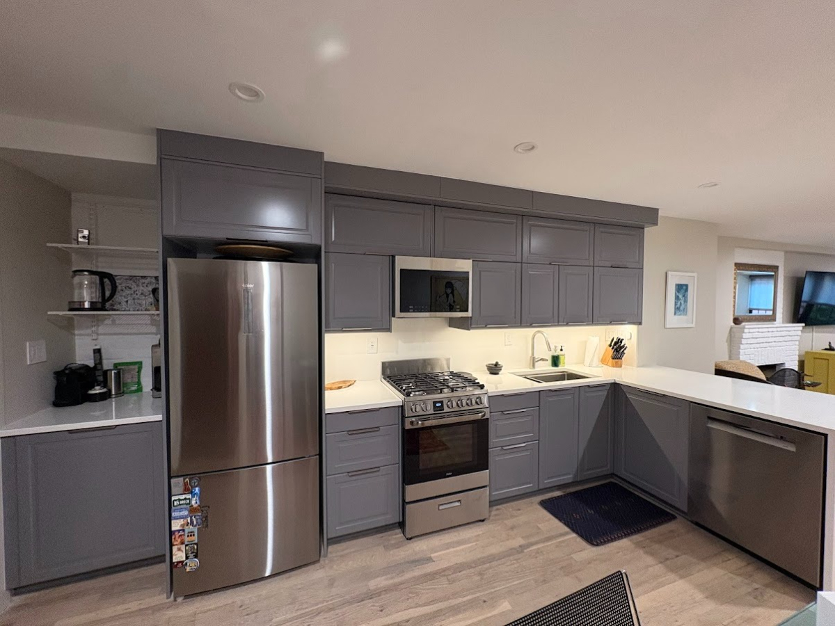 High End Furnished One Bedroom With Private Entrance Near Harlem Shopping, Transit, And Dining - Photo 3