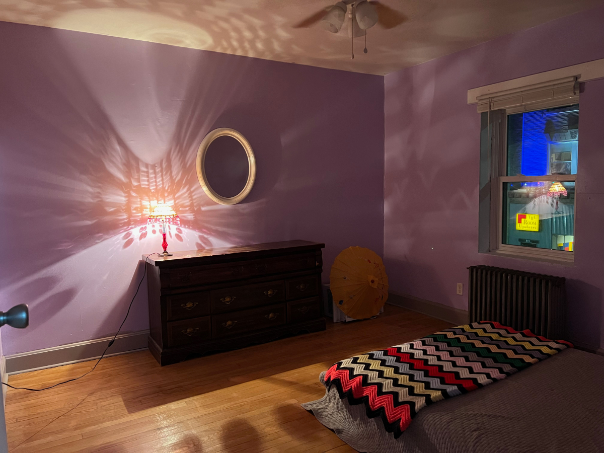 Cozy Apartment Above Local Coffee Shop - Photo 2