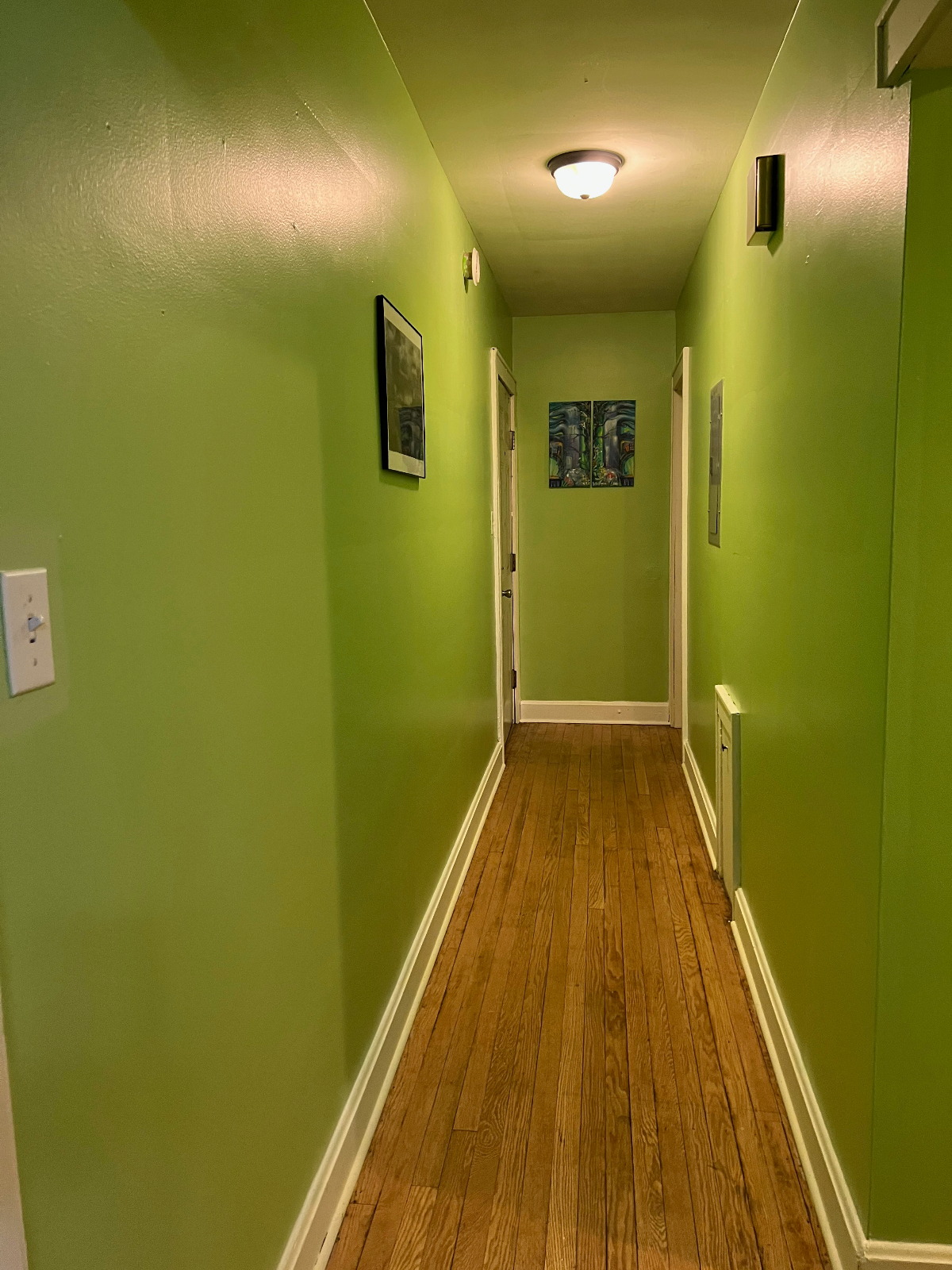 Cozy Apartment Above Local Coffee Shop - Photo 11