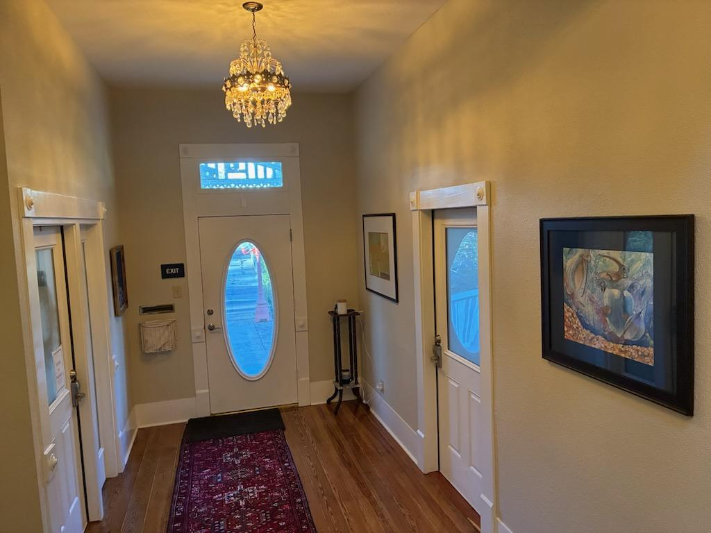 Inviting Apartment w/ Private Entry Near Hospitals - Photo 4