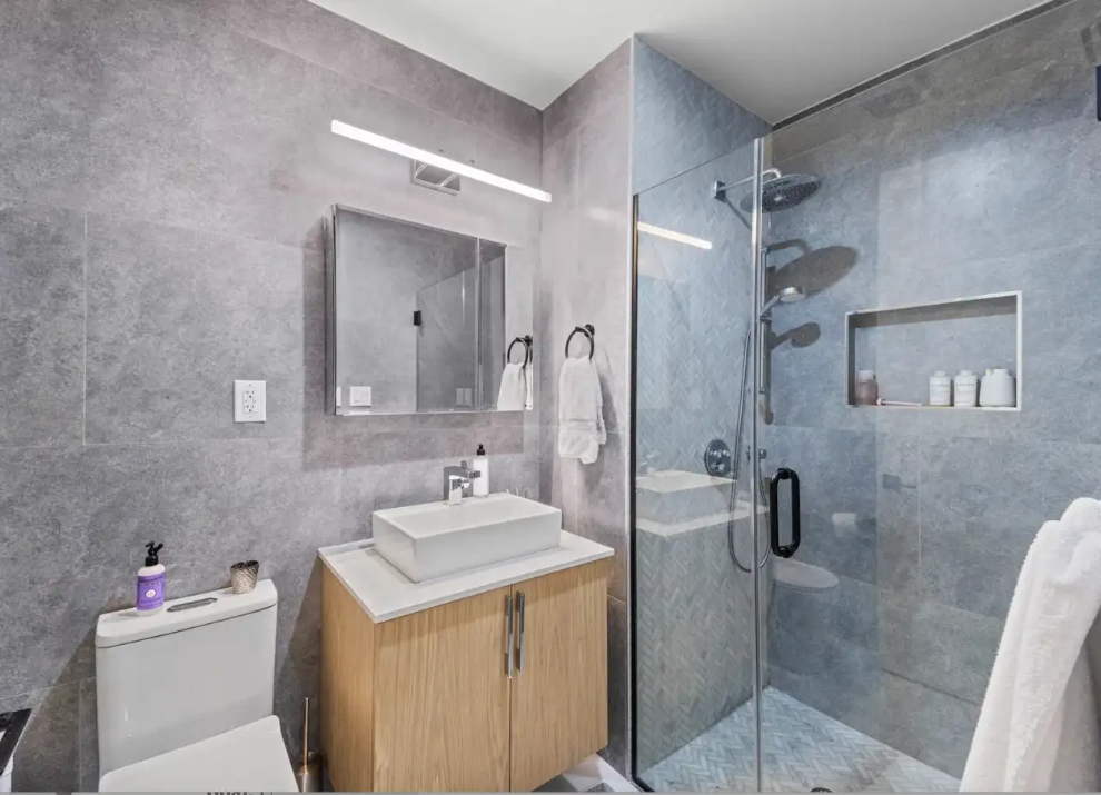 Spacious Furnished Two Bedroom Apartment With Patio And Utilities Included - Photo 6