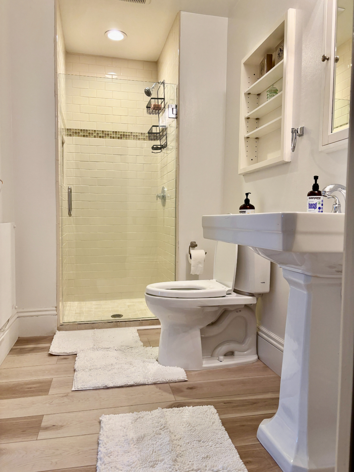 3 bedroom, 2 bath charming home in desirable Bernal Heights - Photo 3