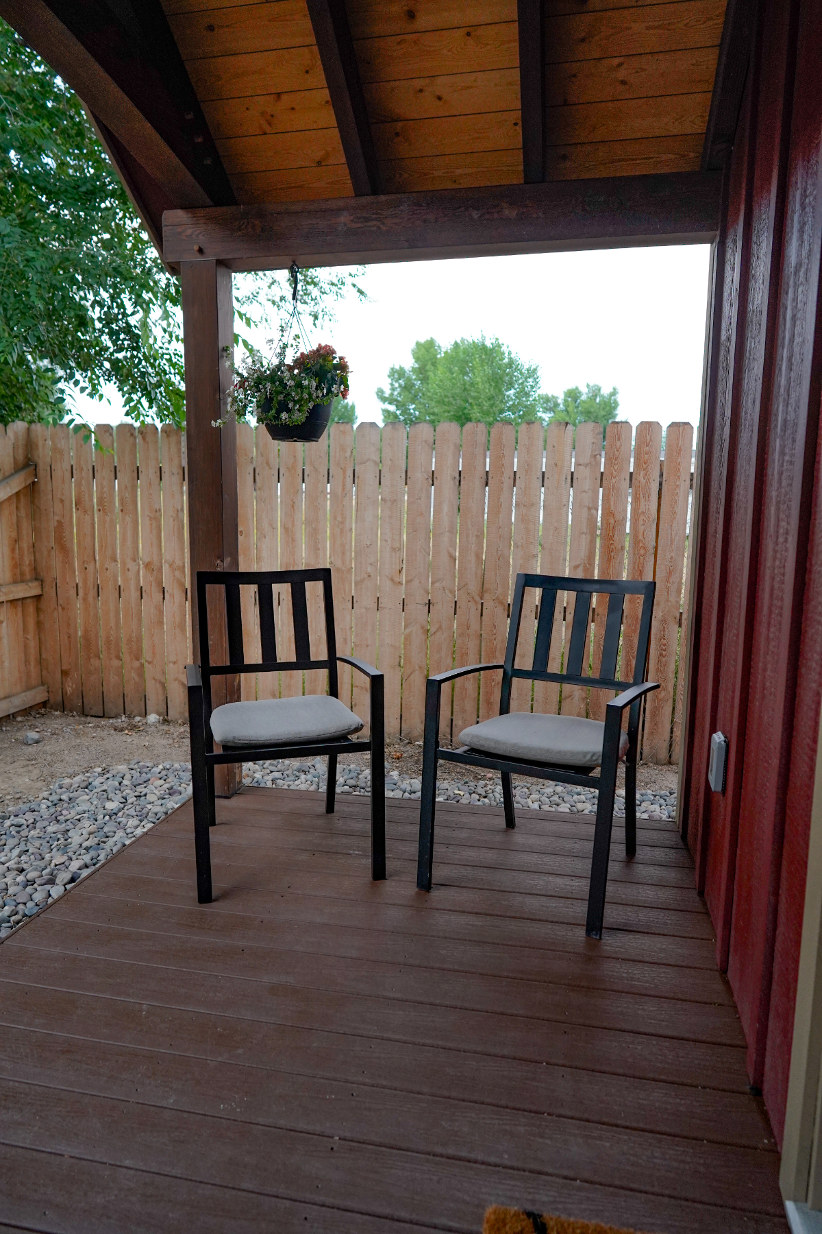 Cozy cabin between Lander and Riverton - Photo 3
