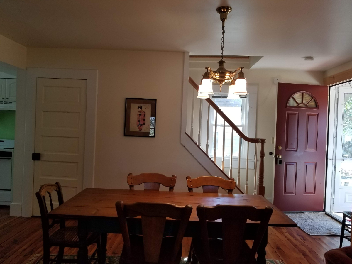 Sweet Charming Old Farmhouse - Photo 8