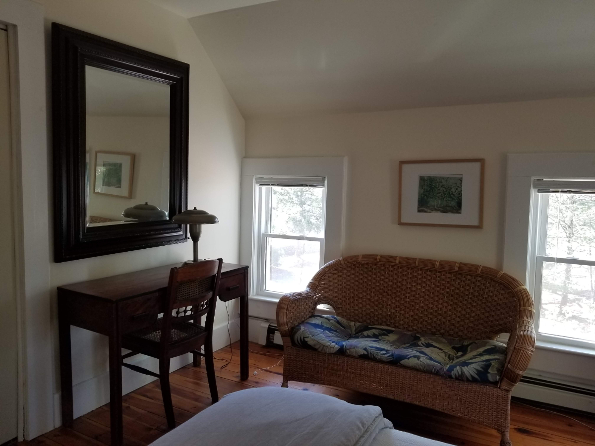 Sweet Charming Old Farmhouse - Photo 10