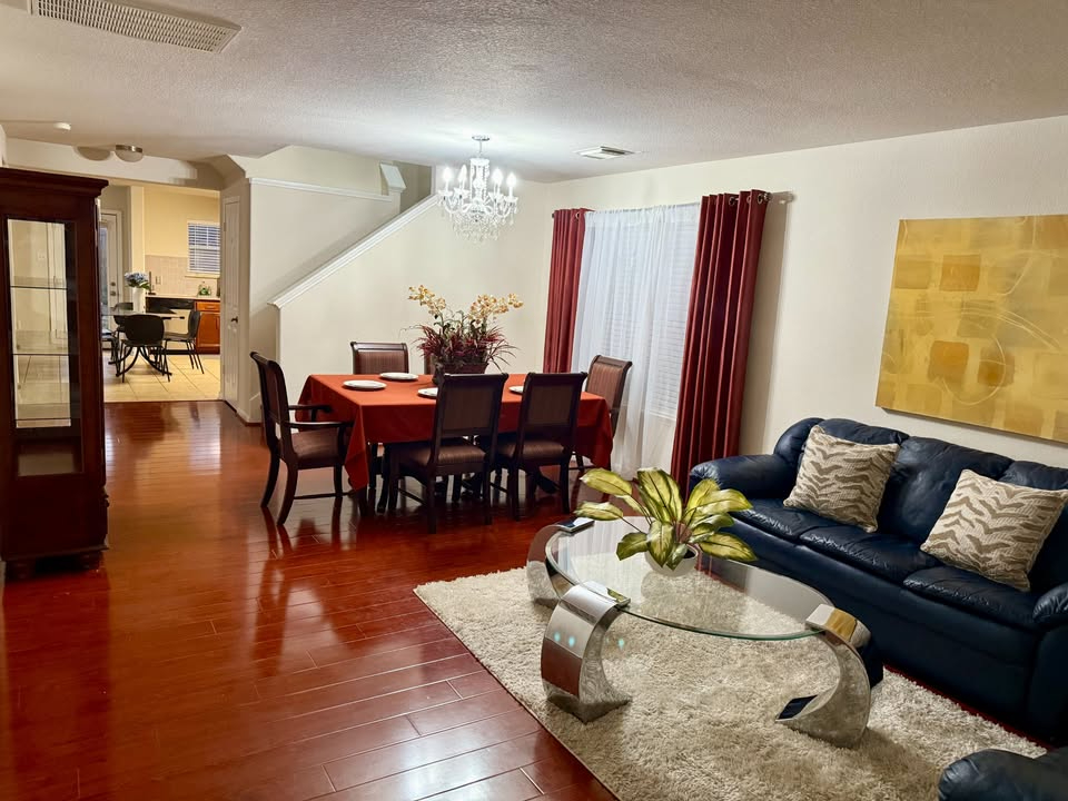 Spacious Home in Houston - Photo 5