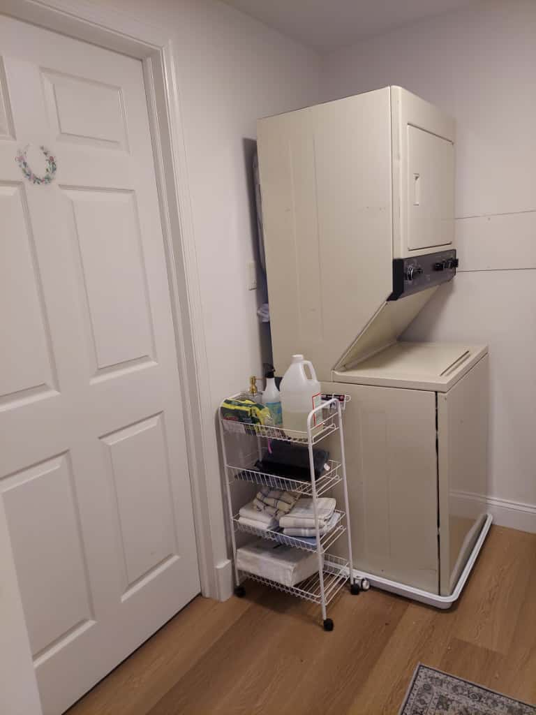 Buttercup Room at 31 Cabinetmaker Ln - Photo 1