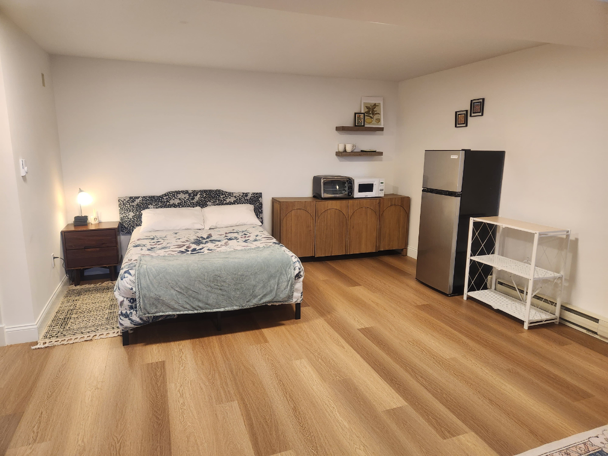 Buttercup Room at 31 Cabinetmaker Ln - Photo 7
