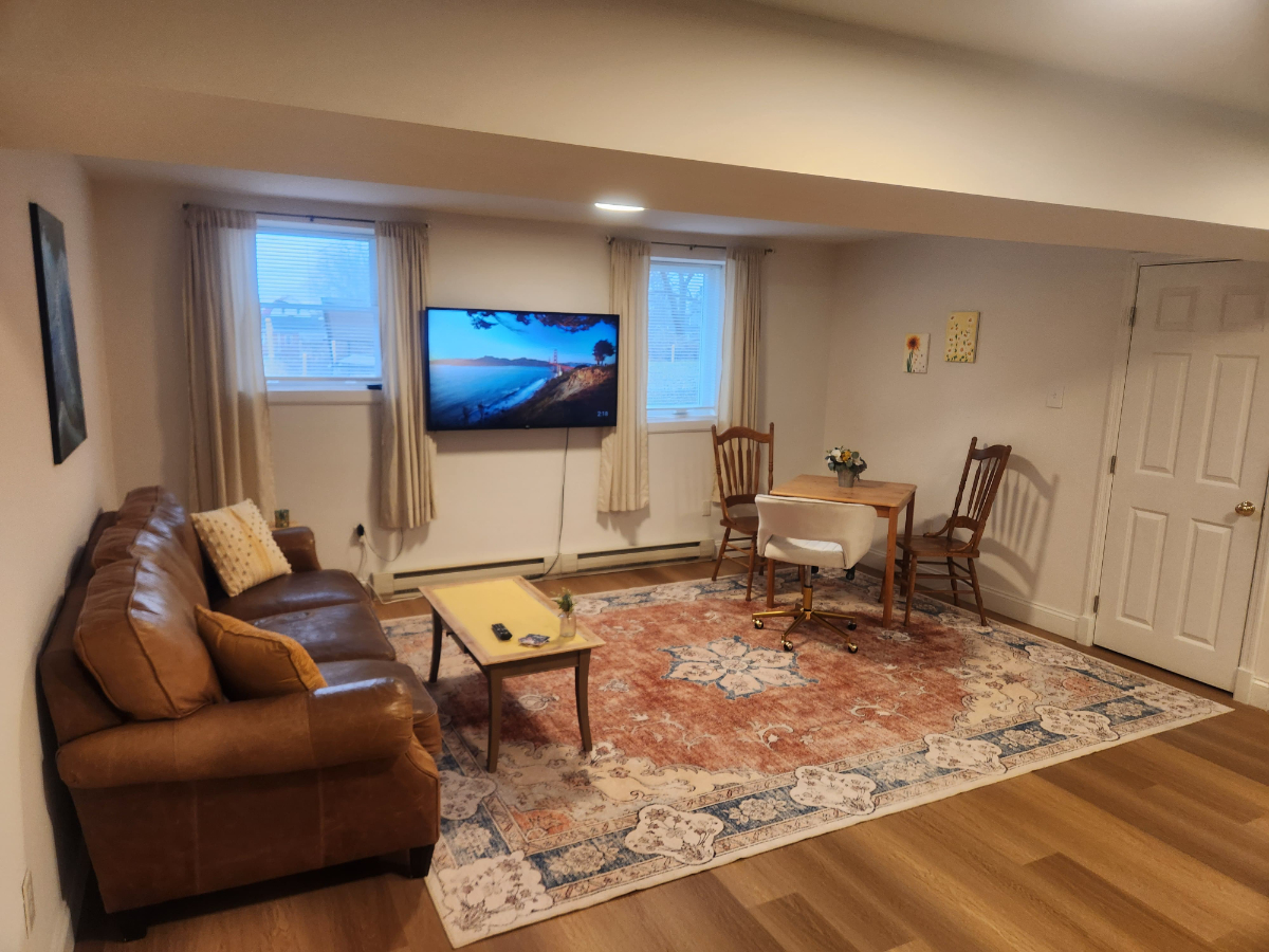 Buttercup Room at 31 Cabinetmaker Ln - Photo 12