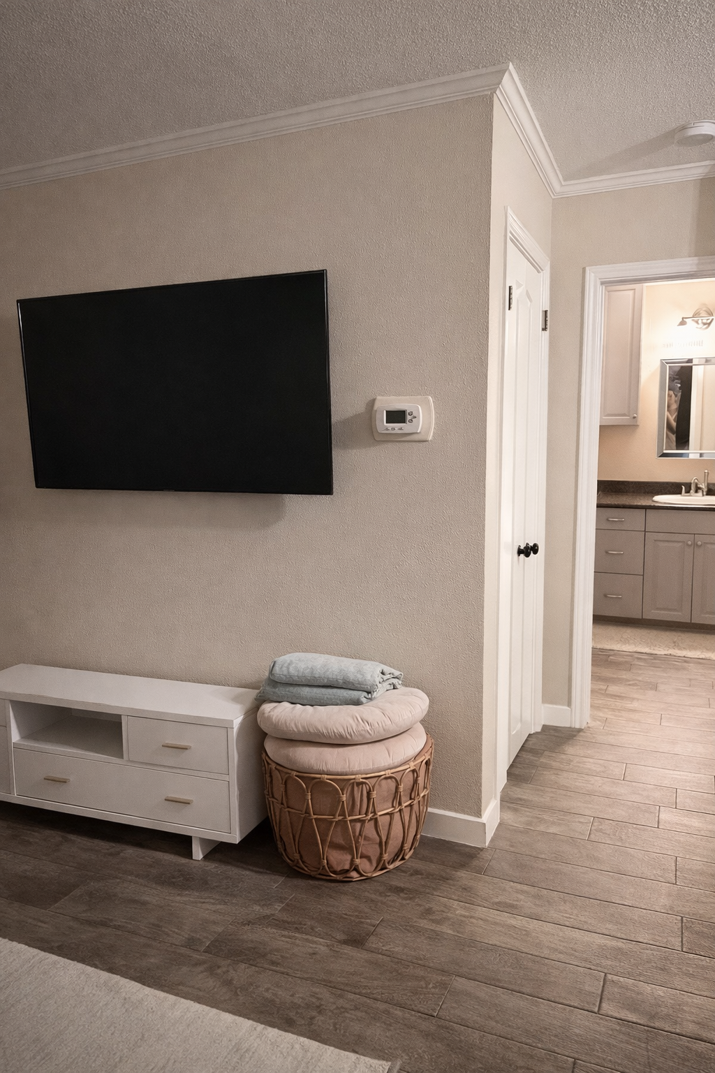Cozy Condo - Photo 4